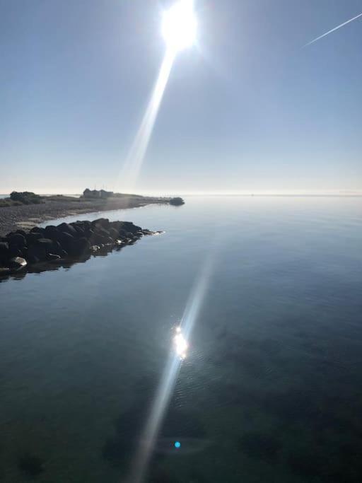 Skont Fiskerhus. Taet Pa By, Havn Og Havet Villa Marstal Bagian luar foto